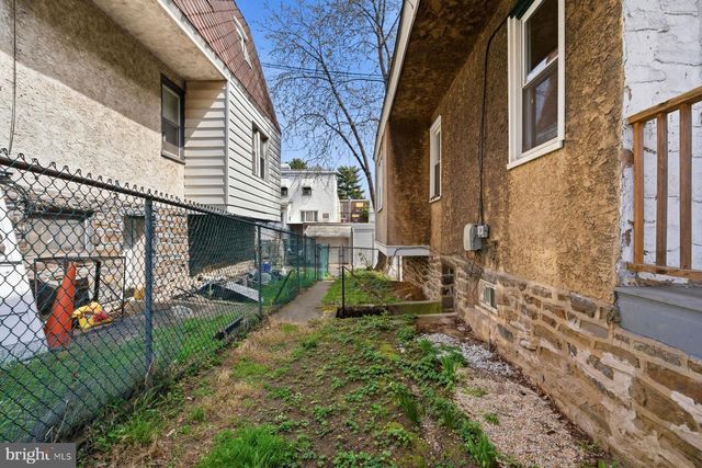 229 BARRINGTON RD, Upper Darby, PA 19082