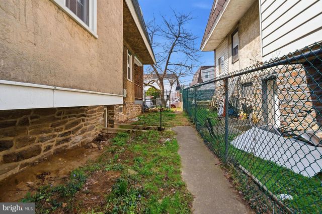 229 BARRINGTON RD, Upper Darby, PA 19082