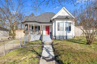 2221 Virginia Ave, Knoxville, TN 37921