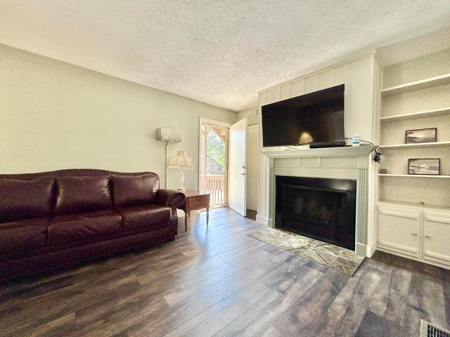 43-4 Woodson Bend, Bronston, KY 42518