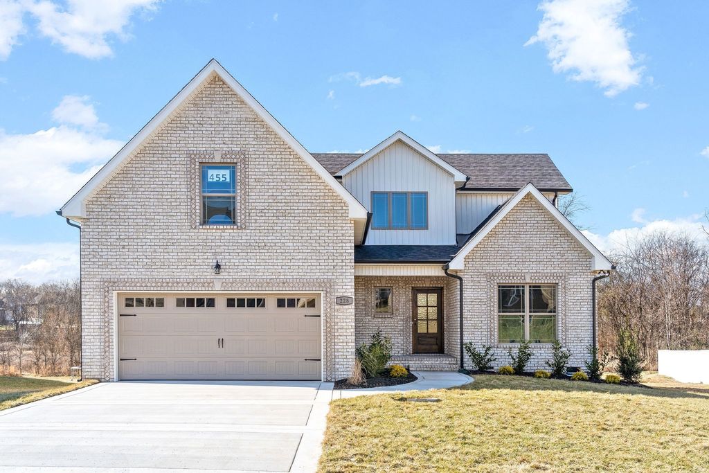 228 Bluebriar Trce, Clarksville, TN 37043