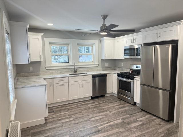 794 Sandwich Rd, Falmouth, MA 02540