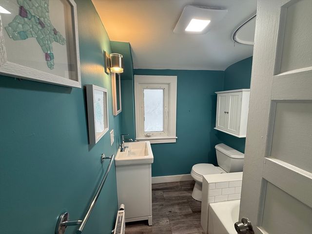 794 Sandwich Rd, Falmouth, MA 02540