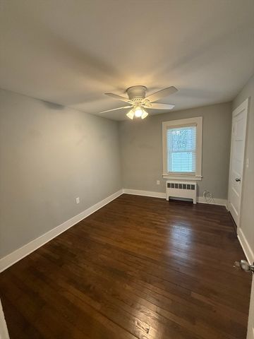 794 Sandwich Rd, Falmouth, MA 02540