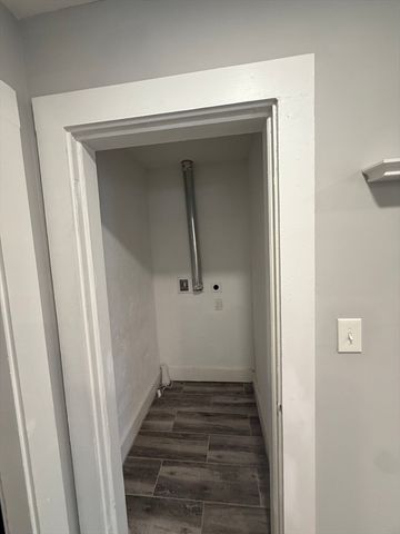 794 Sandwich Rd, Falmouth, MA 02540