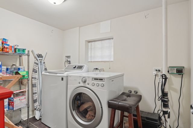 4565 N McVicker Avenue, Chicago, IL 60630