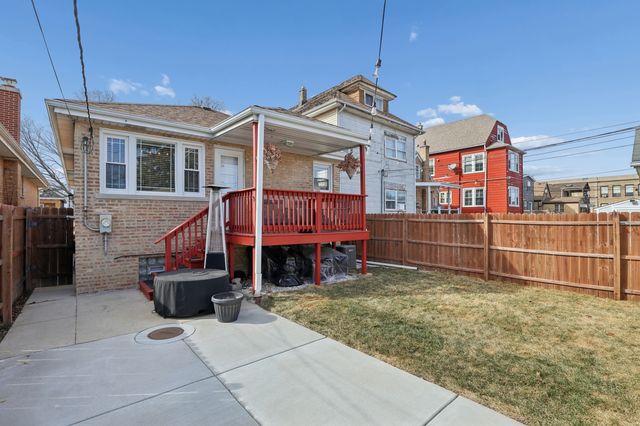 4565 N McVicker Avenue, Chicago, IL 60630