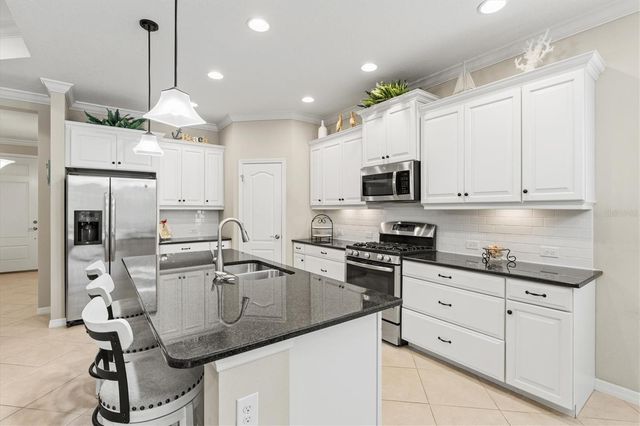 11610 MARATHON CIRCLE, Venice, FL 34293