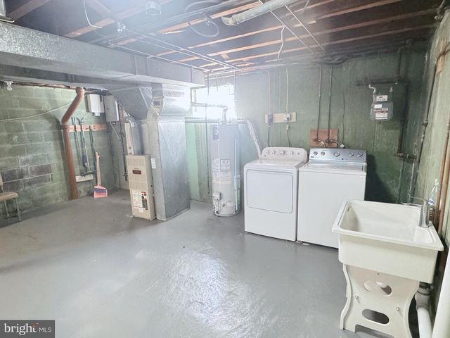 7817 LISTER ST, Philadelphia, PA 19152