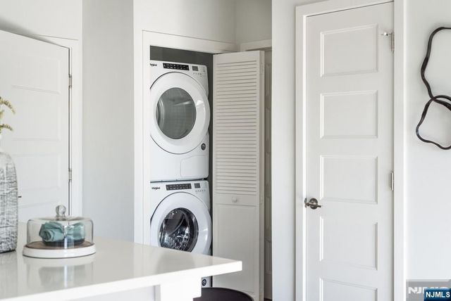 15 W Johnson Avenue 205, Bergenfield, NJ 07621