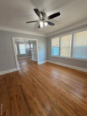 15860 Normandy Street, Detroit, MI 48238