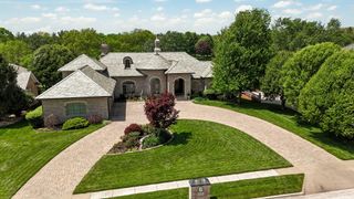 5245 South Stonehaven Drive, Springfield, MO 65809
