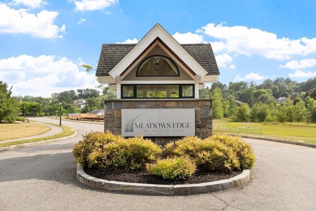 14 Millstone Dr, Sherborn, MA 01770