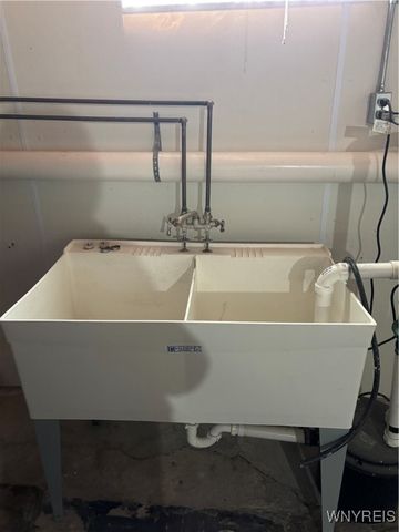 144 East Milnor Avenue, Lackawanna, NY 14218