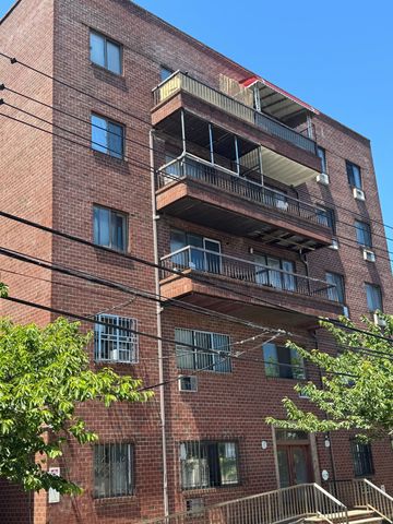 4158 71st St Apt 1B, New York City, NY 11377