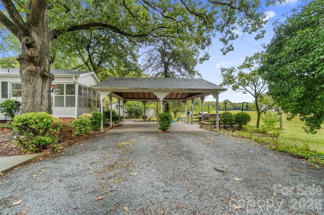 17 Macedonia Church Road, Monroe, NC 28112