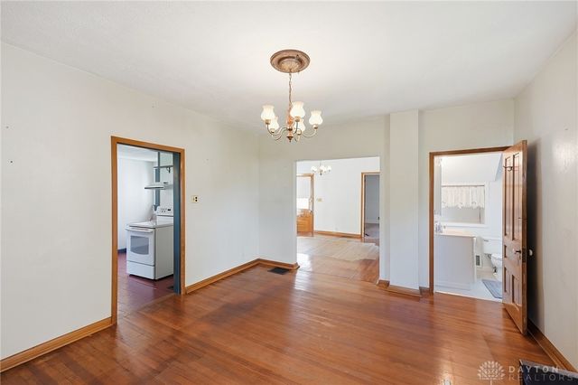 121 E Main Street, West Carrollton, OH 45449