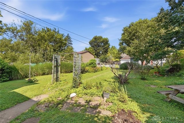 121 E Main Street, West Carrollton, OH 45449
