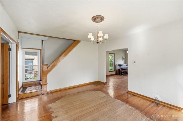 121 E Main Street, West Carrollton, OH 45449