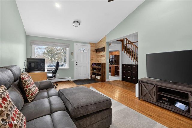 809 Sacandaga Road, Glenville, NY 12302