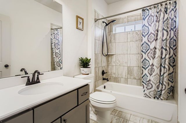 32123 Howell Road, Waller, TX 77484