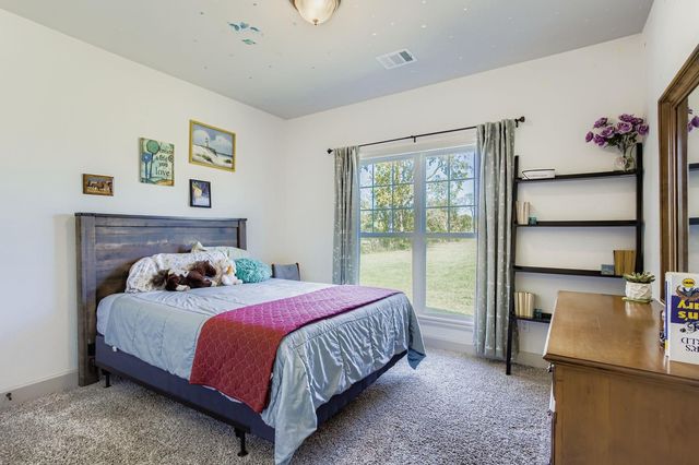 32123 Howell Road, Waller, TX 77484