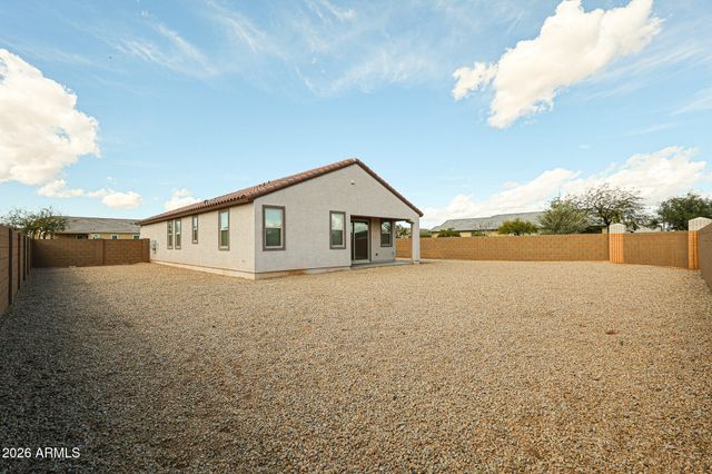 2560 N MORRISON Avenue, Casa Grande, AZ 85122