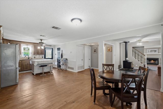 800 VZ County Road 2112, Canton, TX 75103