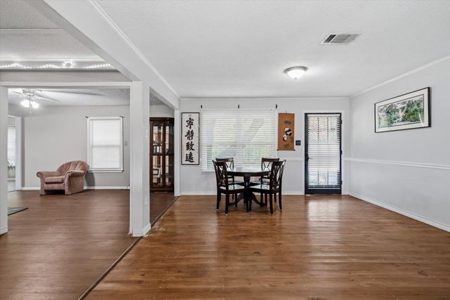 800 VZ County Road 2112, Canton, TX 75103