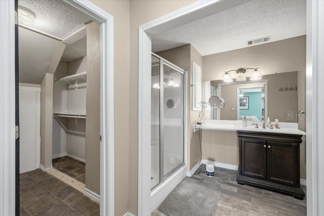 800 VZ County Road 2112, Canton, TX 75103