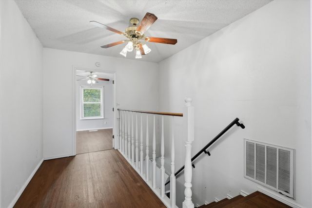 800 VZ County Road 2112, Canton, TX 75103