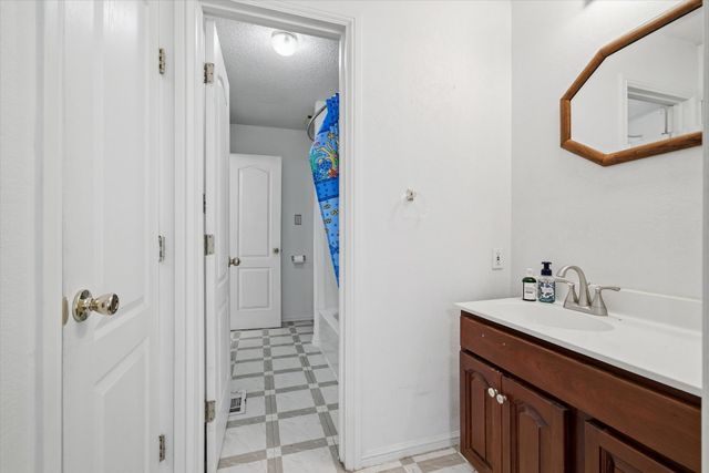 800 VZ County Road 2112, Canton, TX 75103