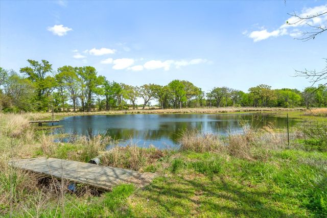 800 VZ County Road 2112, Canton, TX 75103