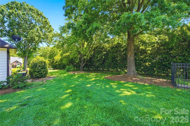 5701 Cedar Hill Drive, Wesley Chapel, NC 28110