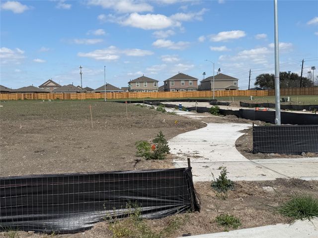 11710 Watermelon Street, Houston, TX 77048