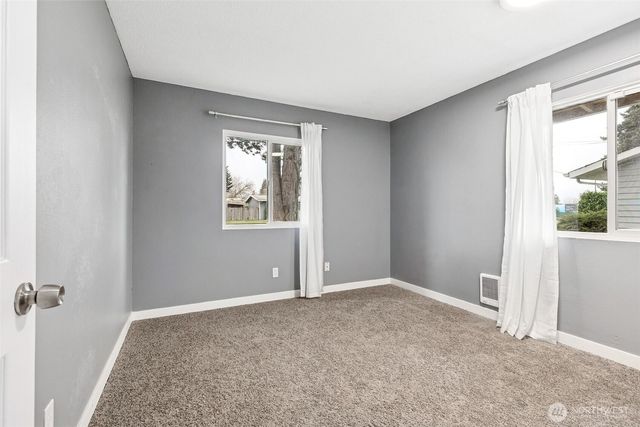 1727 120th Street S, Tacoma, WA 98444