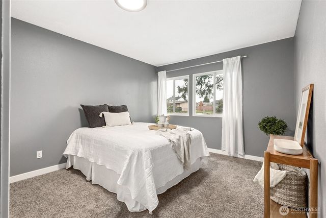 1727 120th Street S, Tacoma, WA 98444