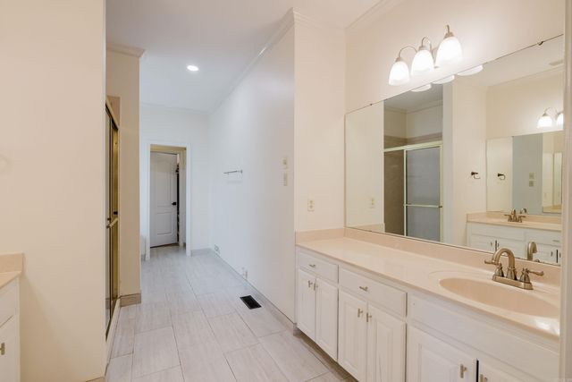 1825 Rainwood Cove Dr, Little Rock, AR 72212