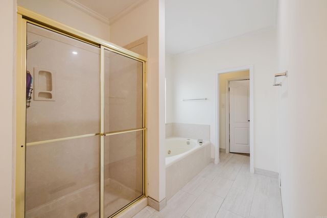 1825 Rainwood Cove Dr, Little Rock, AR 72212