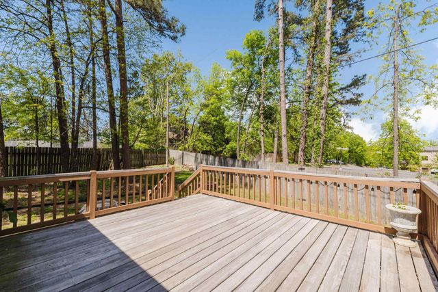 1825 Rainwood Cove Dr, Little Rock, AR 72212