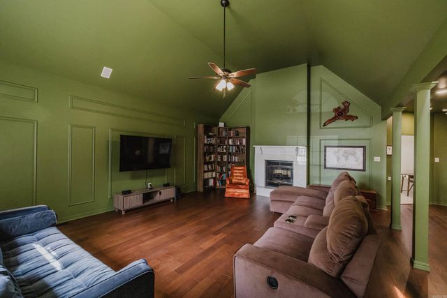 1825 Rainwood Cove Dr, Little Rock, AR 72212