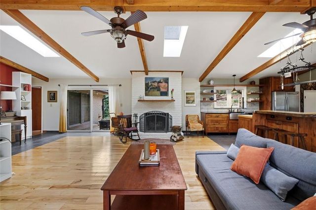 642 Kenilworth Circle, Stone Mountain, GA 30083