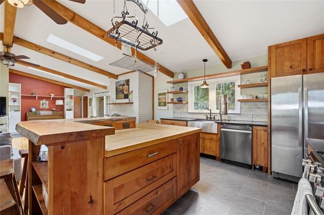 642 Kenilworth Circle, Stone Mountain, GA 30083