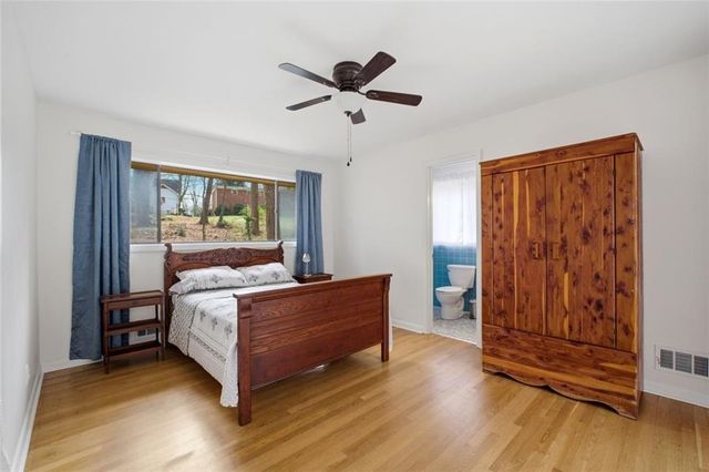 642 Kenilworth Circle, Stone Mountain, GA 30083