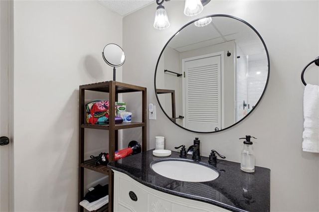 642 Kenilworth Circle, Stone Mountain, GA 30083