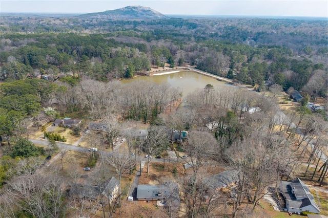 642 Kenilworth Circle, Stone Mountain, GA 30083