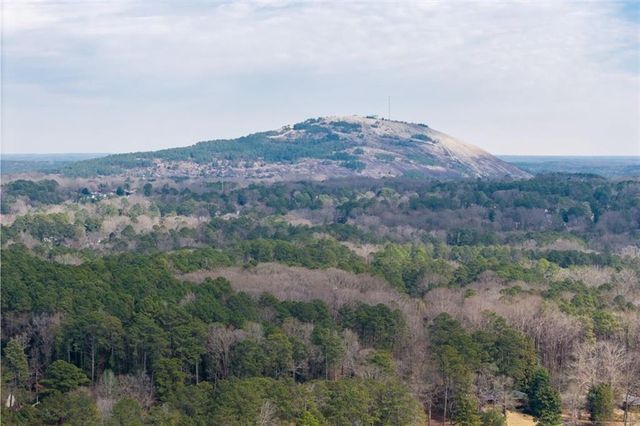 642 Kenilworth Circle, Stone Mountain, GA 30083