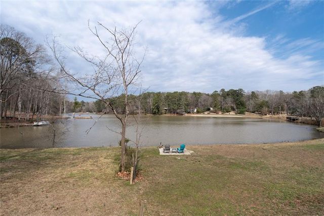 642 Kenilworth Circle, Stone Mountain, GA 30083