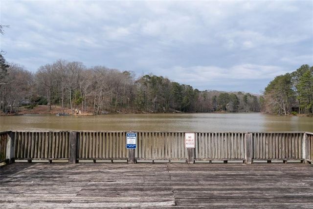 642 Kenilworth Circle, Stone Mountain, GA 30083