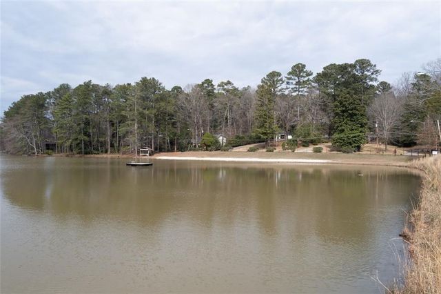 642 Kenilworth Circle, Stone Mountain, GA 30083